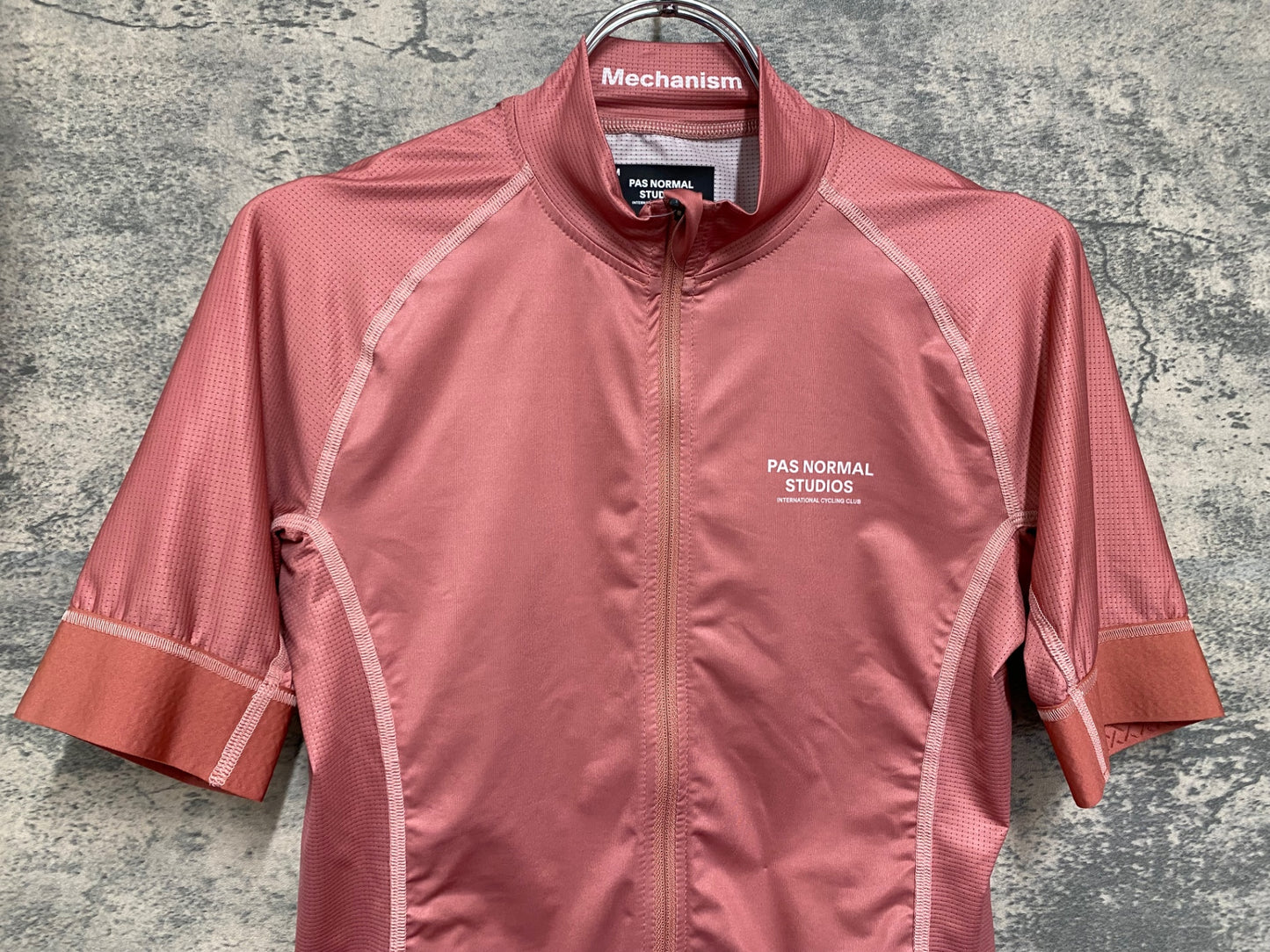 IV585 パスノーマルスタジオ PAS NORMAL STUDIOS Mechanism 半袖サイクルジャージ M ピンク