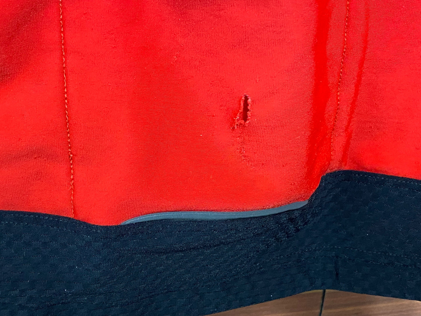 IN809 エチュオンド ETXEONDO 長袖 サイクルジャージ 黒 赤 S