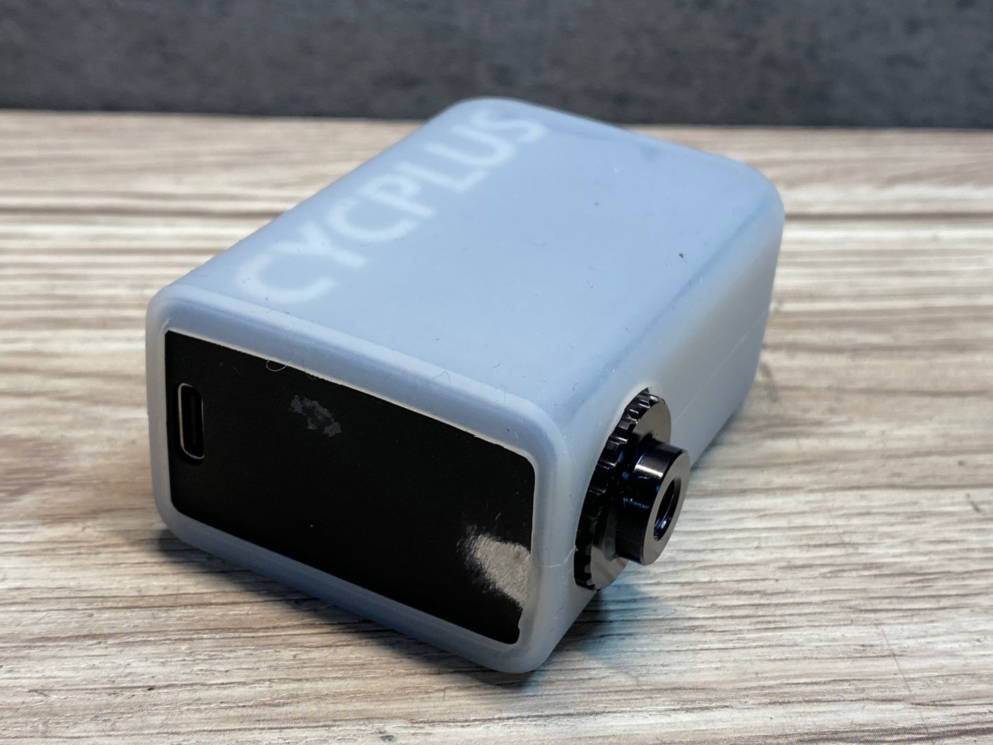 IS799 CYCPLUS TINYPUMP CUBE 電動 携帯ポンプ ※動作確認済み