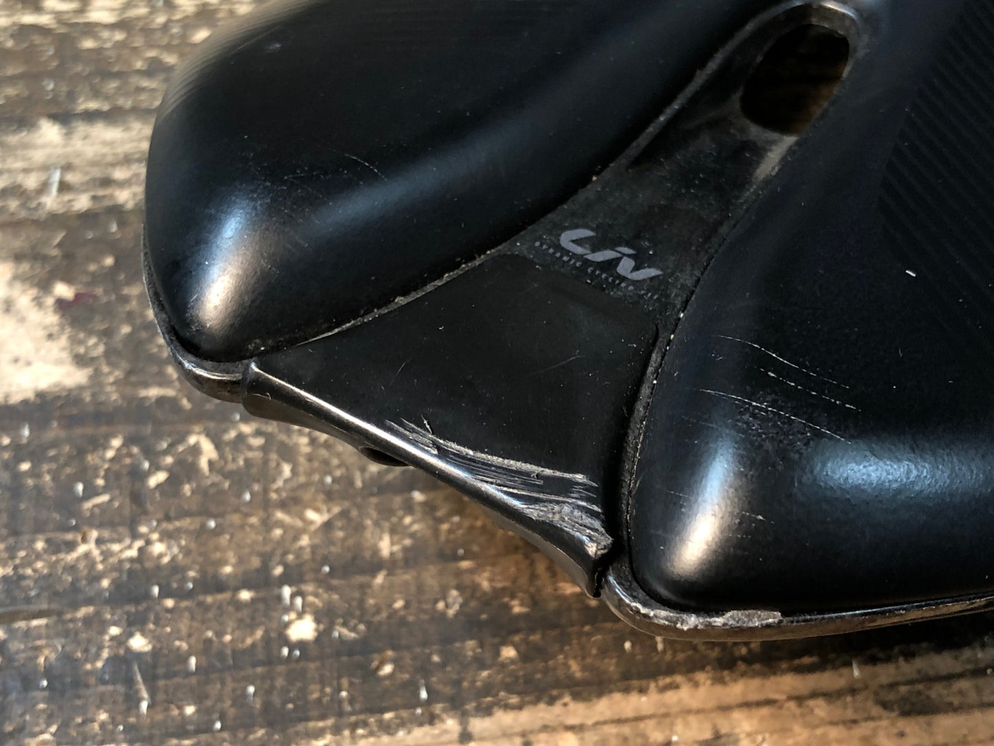 IU091 ジャイアント GIANT Liv CONTACT SL FORWARD サドル 黒