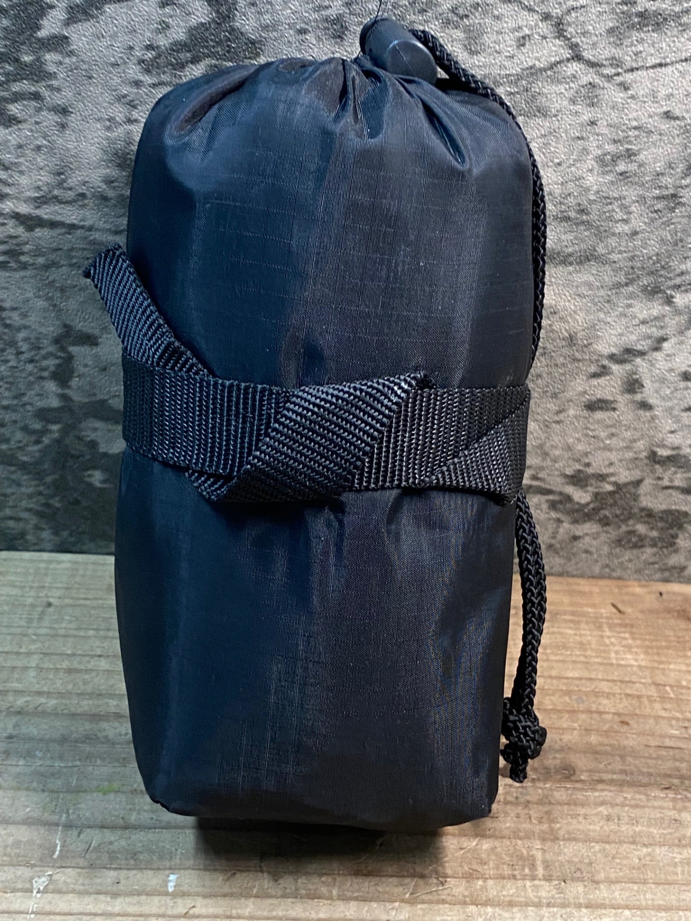 JA141 オーストリッチ OSTRICH 縦型 輪行袋 黒 スプロケカバー付属