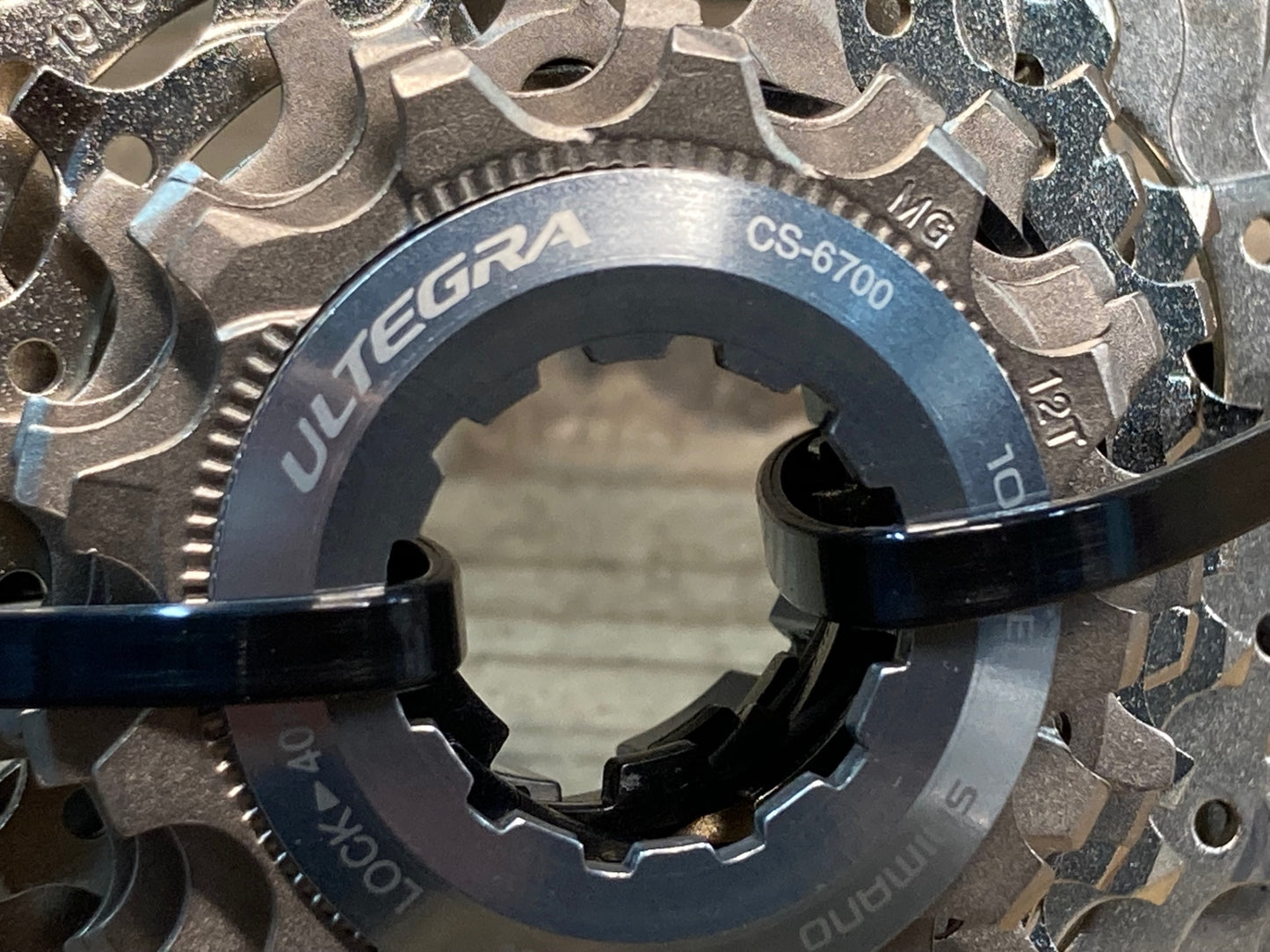 IQ915 シマノ SHIMANO アルテグラ ULTEGRA CS-6700 スプロケット 12-30T 10S