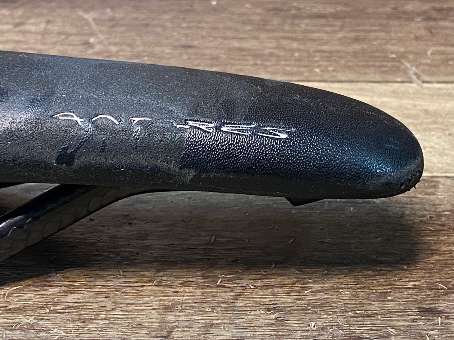 IM985 フィジーク fizik アンタレス ANTARES カーボンレール