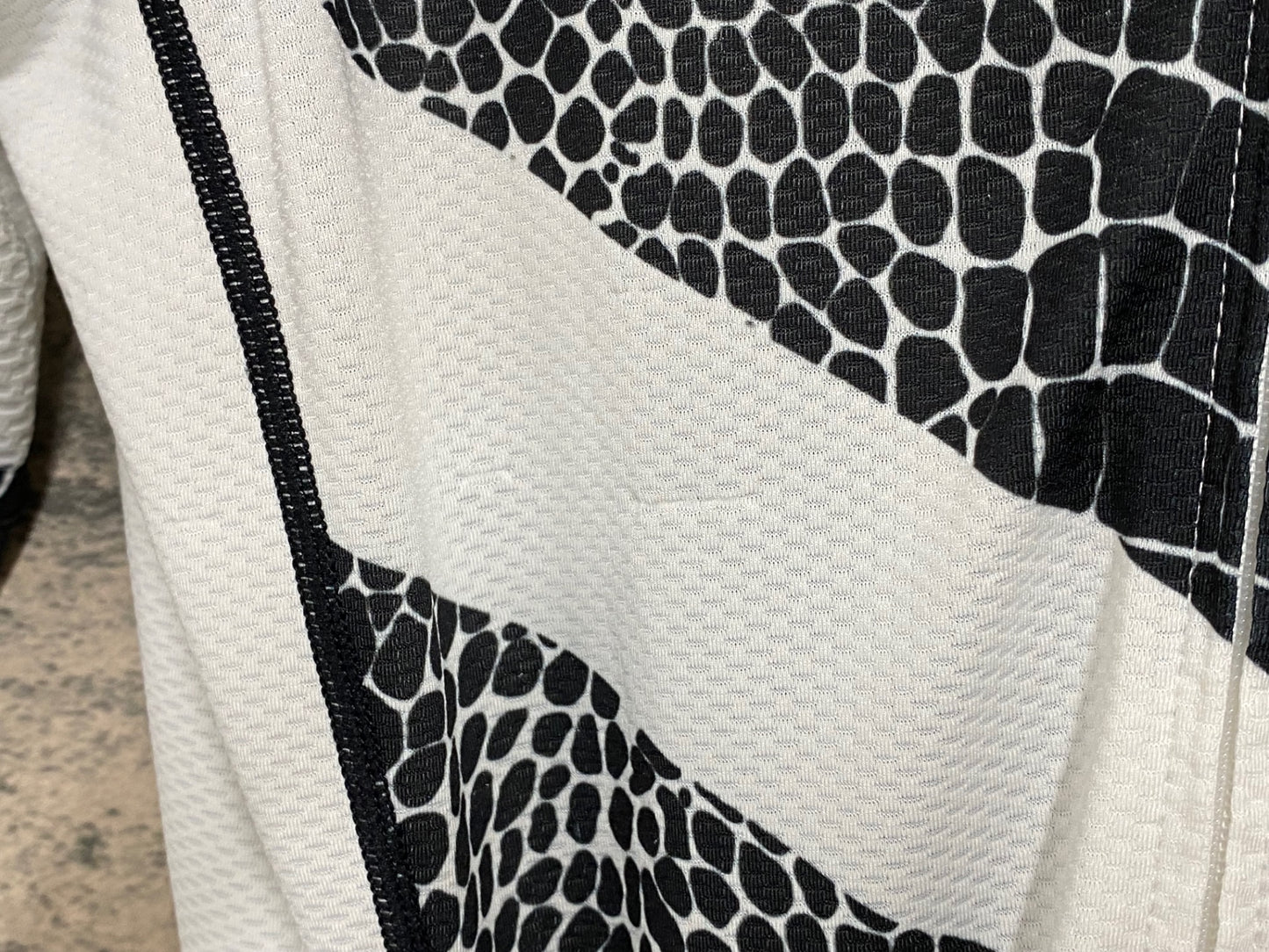 JC673 サンボルト SUNVOLT 半袖 セパレート ワンピース 白 黒 L BLACK MAMBA ※穴開き