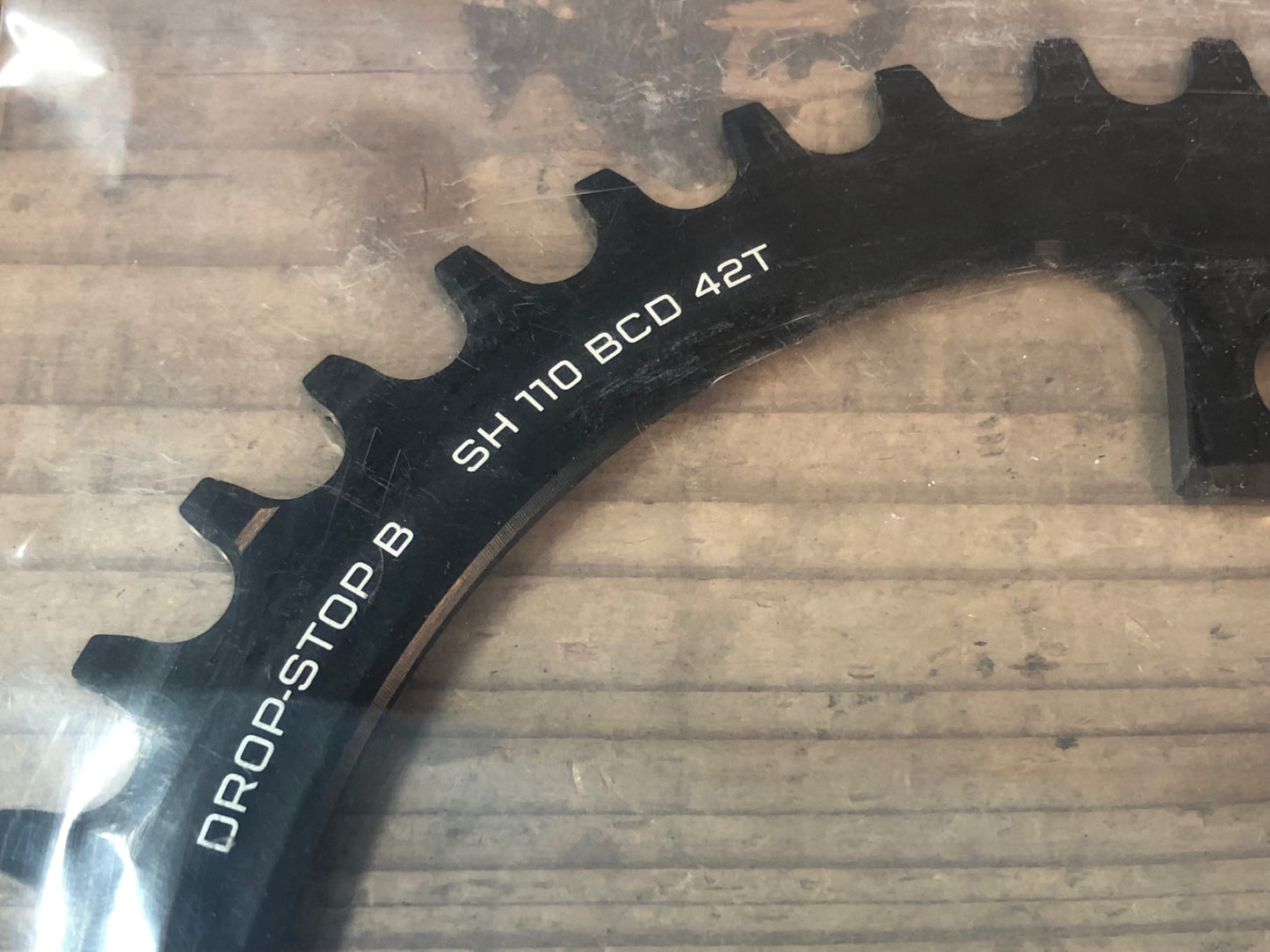 IR239 ウルフトゥース WOLF TOOTH DROP STOP CHAINRING ナローワイド GRX 42T