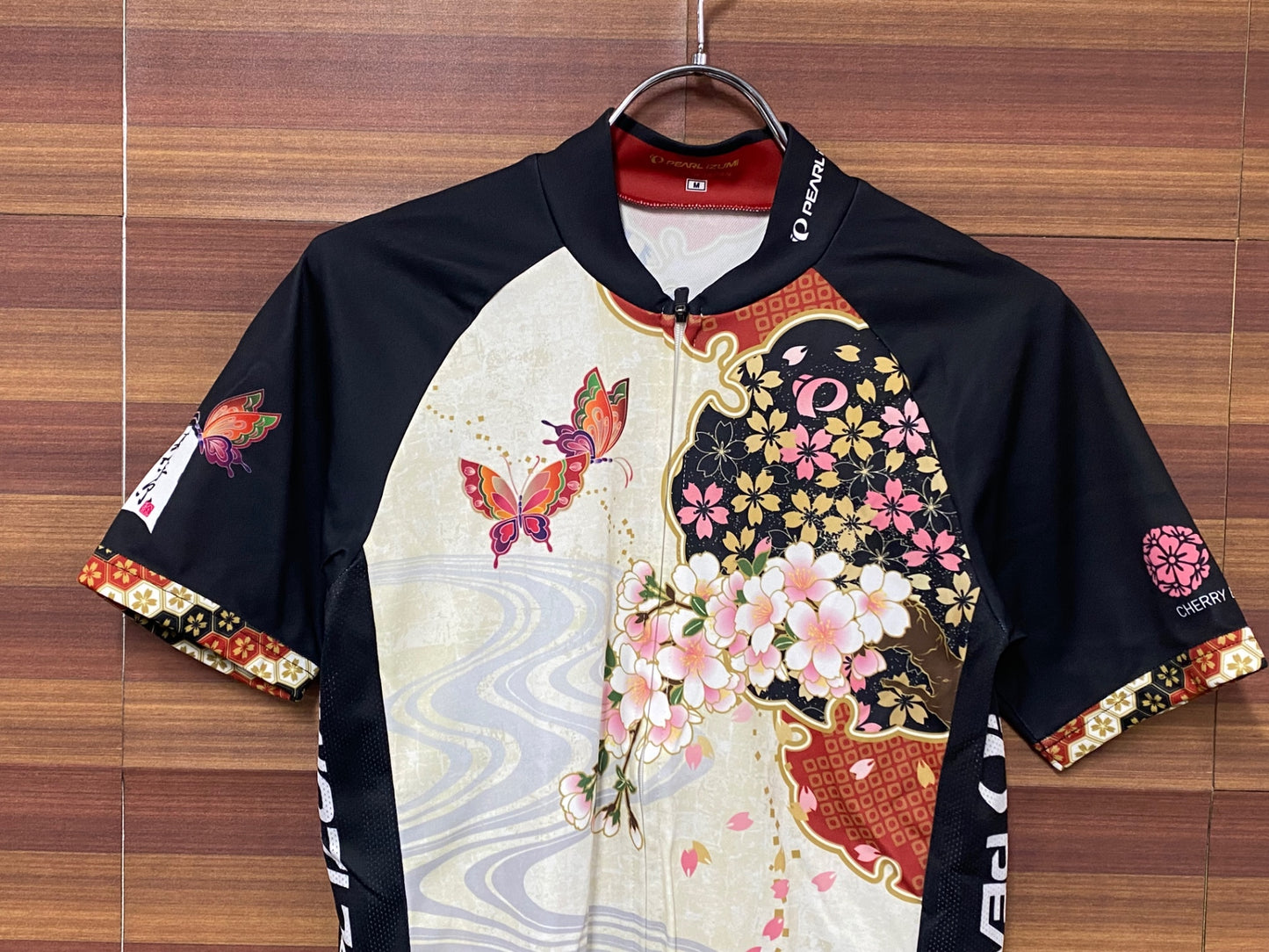 IQ941 パールイズミ PEARL iZUMi 半袖サイクルジャージ 黒 白 桜 M