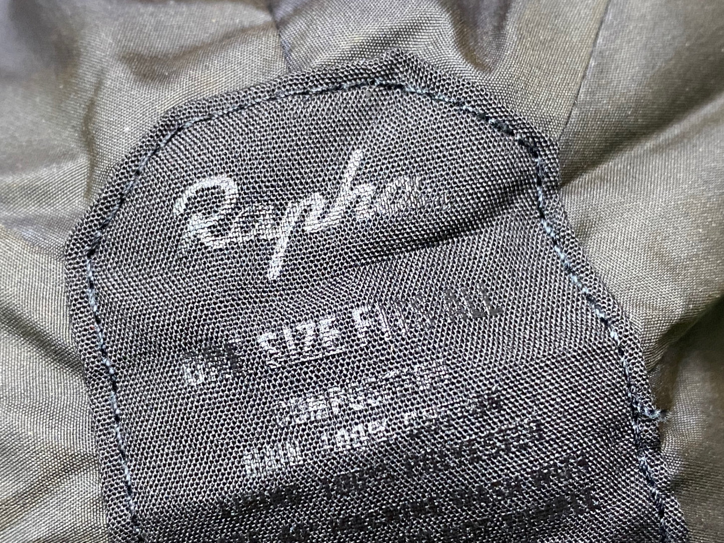 IZ844 ラファ Rapha KINGS OF PAIN CAP 黒 未使用品