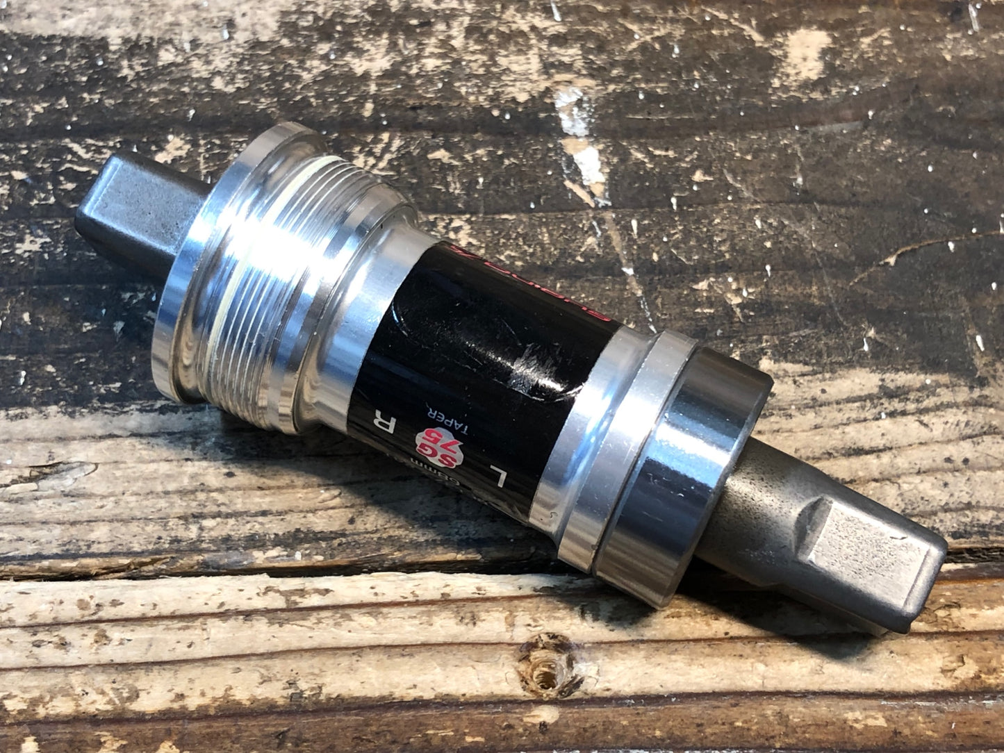 IF238 スギノ SUGINO SUGINO75 CBB-SG75 ボトムブラケット BB 軸長112mm 68mm BC1.37×24T