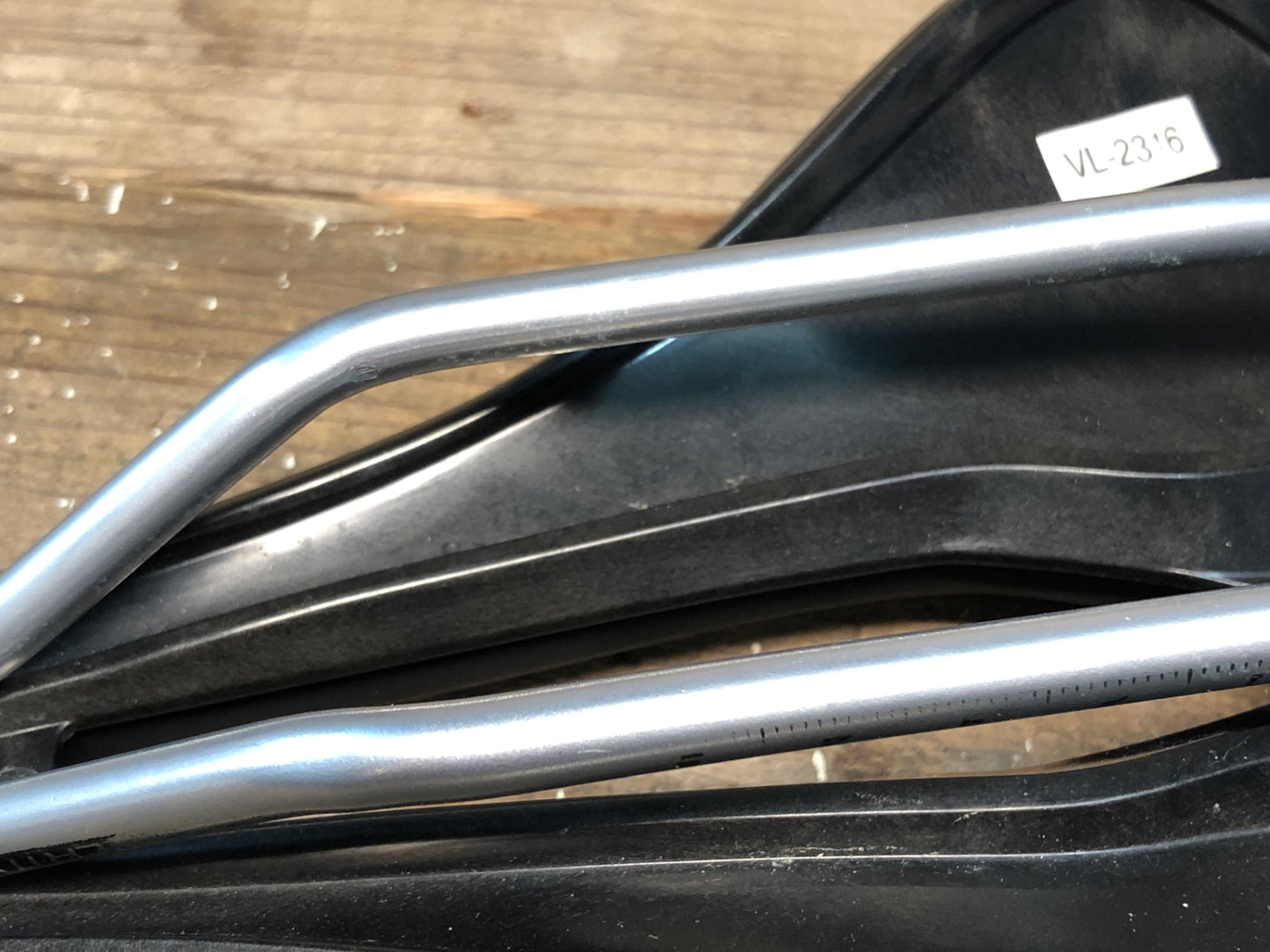 IN637 スペシャライズド SPECIALIZED POWER EXPERT サドル 黒 HOLLOW Ti レール 155mm ※座面裏にヒビあり