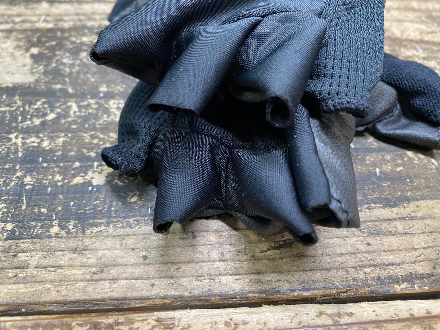 JB083 リオンドカペルミュール Lion de KAPELMUUR 指切り グローブ 黒 XS