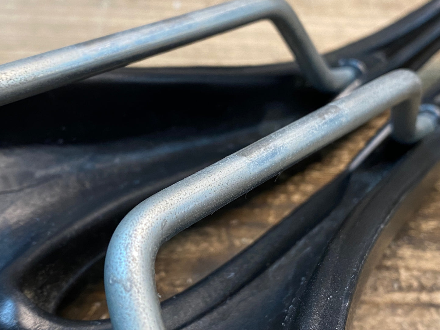 IN803 SELLE SMP エクストラ EXTRA サドル スチールレール 実測143mm 黒