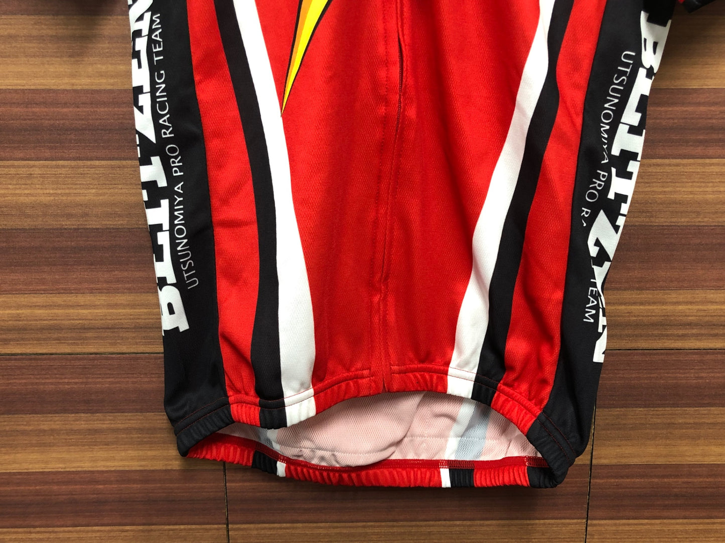 IL778 パールイズミ PEARL iZUMi 半袖 サイクルジャージ 赤 黒 S チームレプリカ BLITZEN