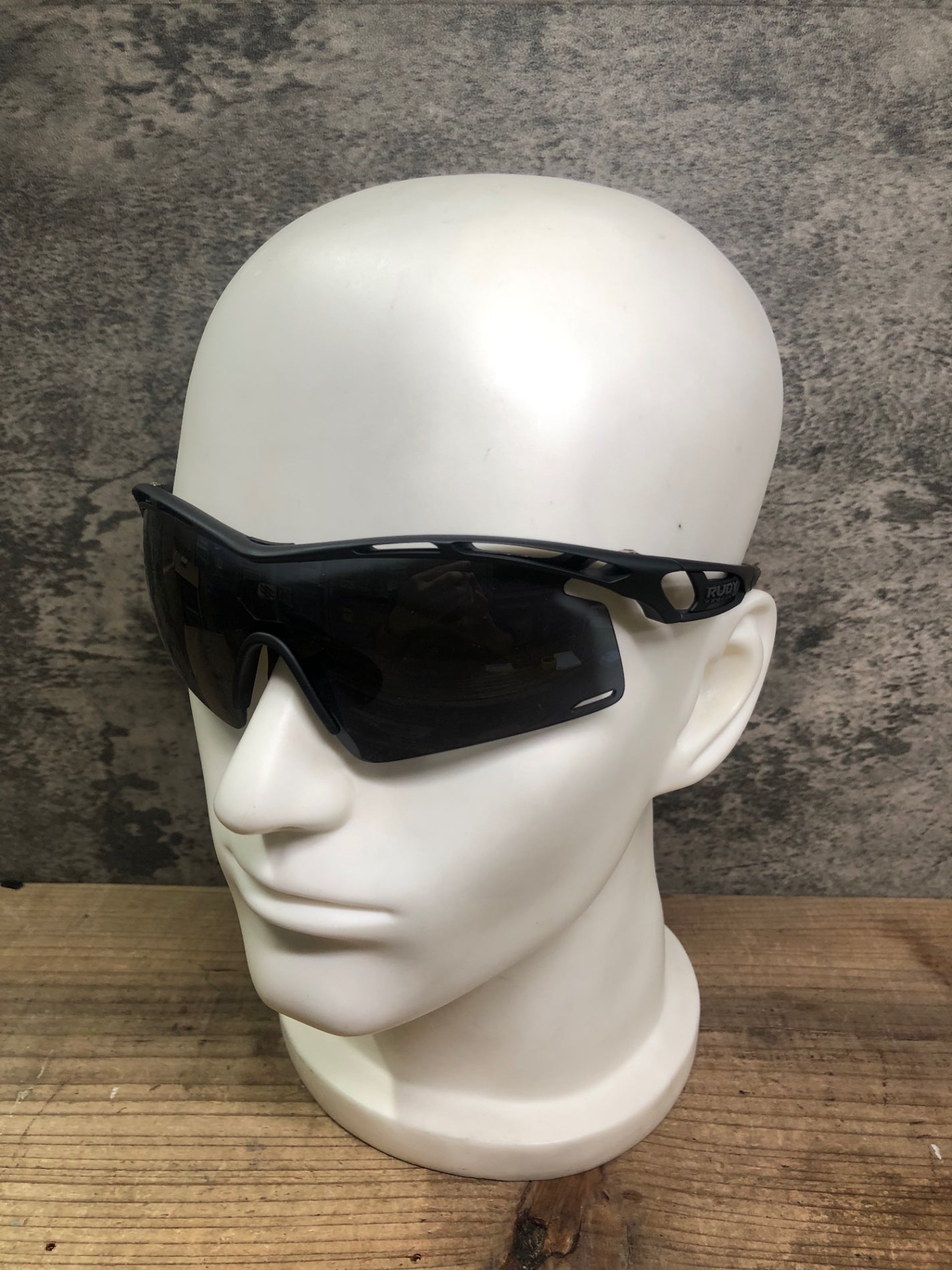 IZ600 ルディプロジェクト RUDY PROJECT TRALYX アイウェア サングラス スモークレンズ 黒