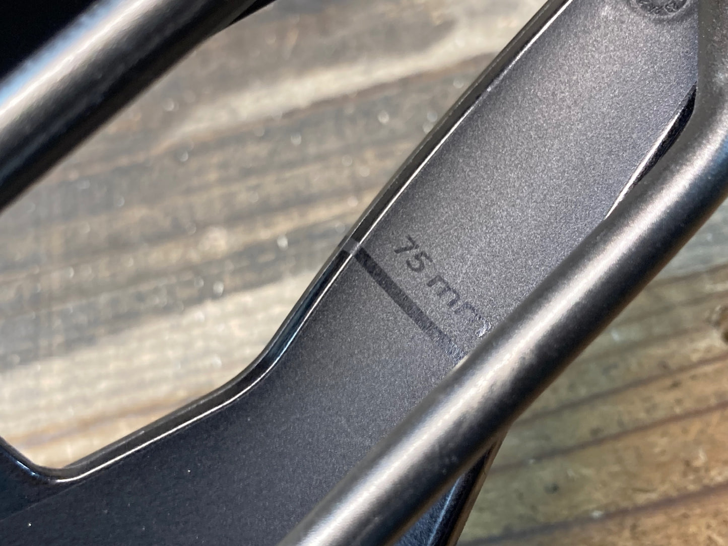 IP277 フィジーク fizik VENTO ARGO サドル 黒 140mm kiumレール