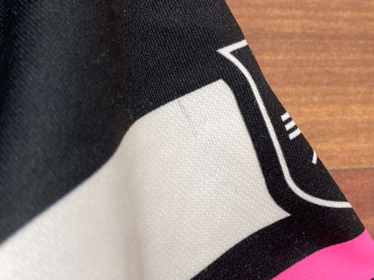 IL512 パールイズミ PEARL iZUMi 半袖サイクルジャージ 黒 M レディース スレあり 日焼け