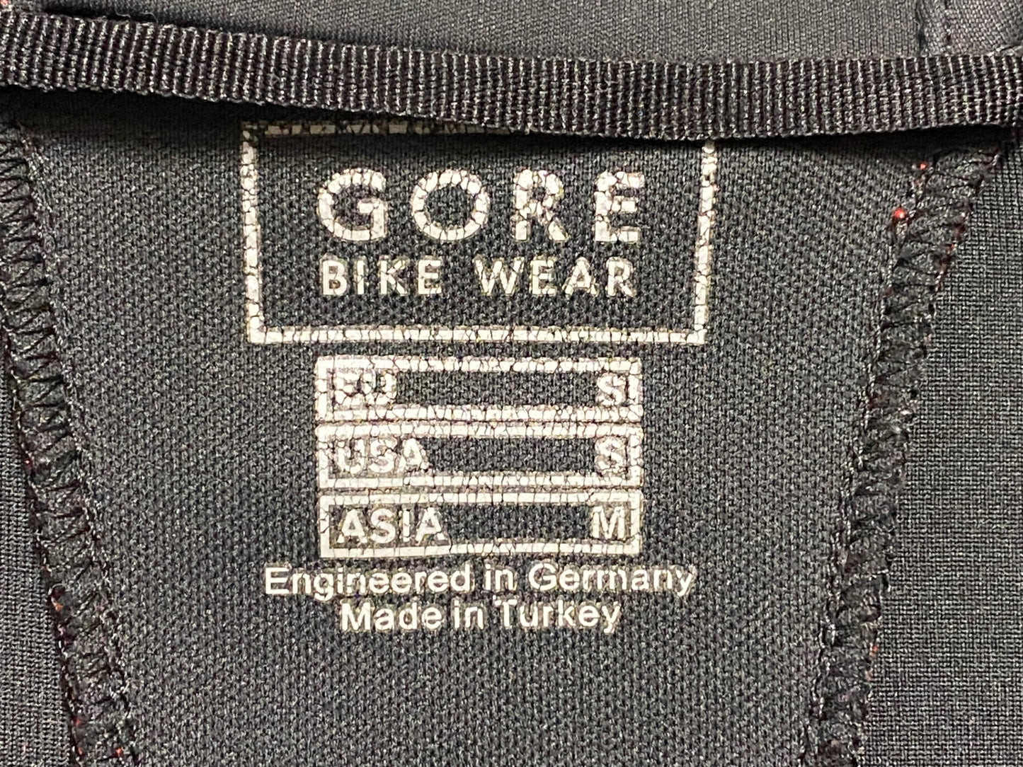 IB565 ゴア バイクウェア GORE BIKE WEAR サイクルジャケット 防風 裏起毛 M 赤黒