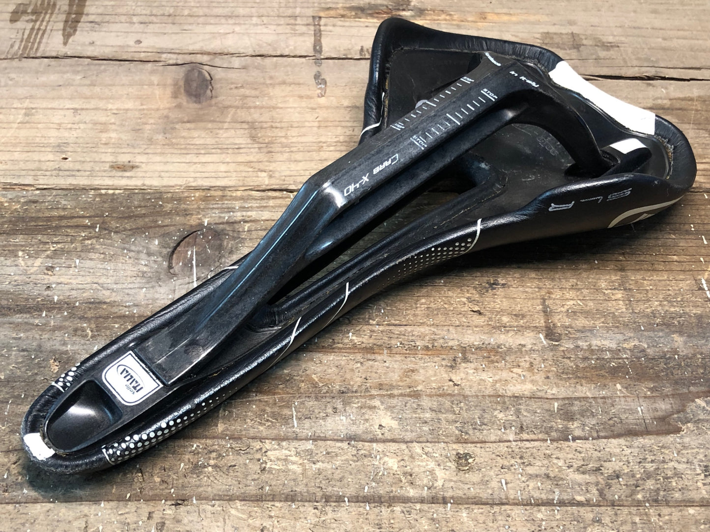 IQ394 セライタリア selle ITALIA SLR Monolink モノリンクサドル CARB X-40 カーボンレール