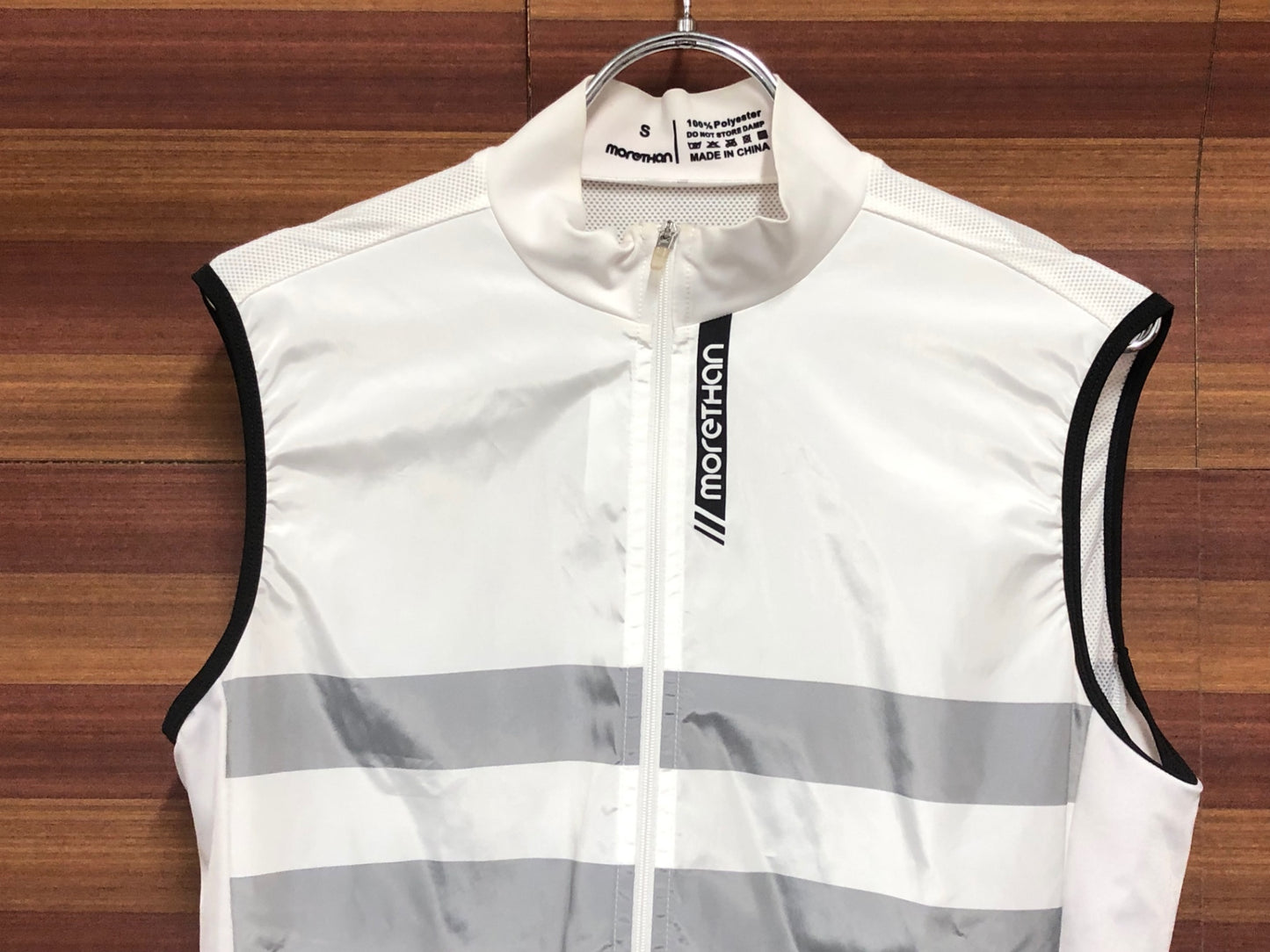 IT912 モーゼン morethan サイクルベスト ジレ 白 S