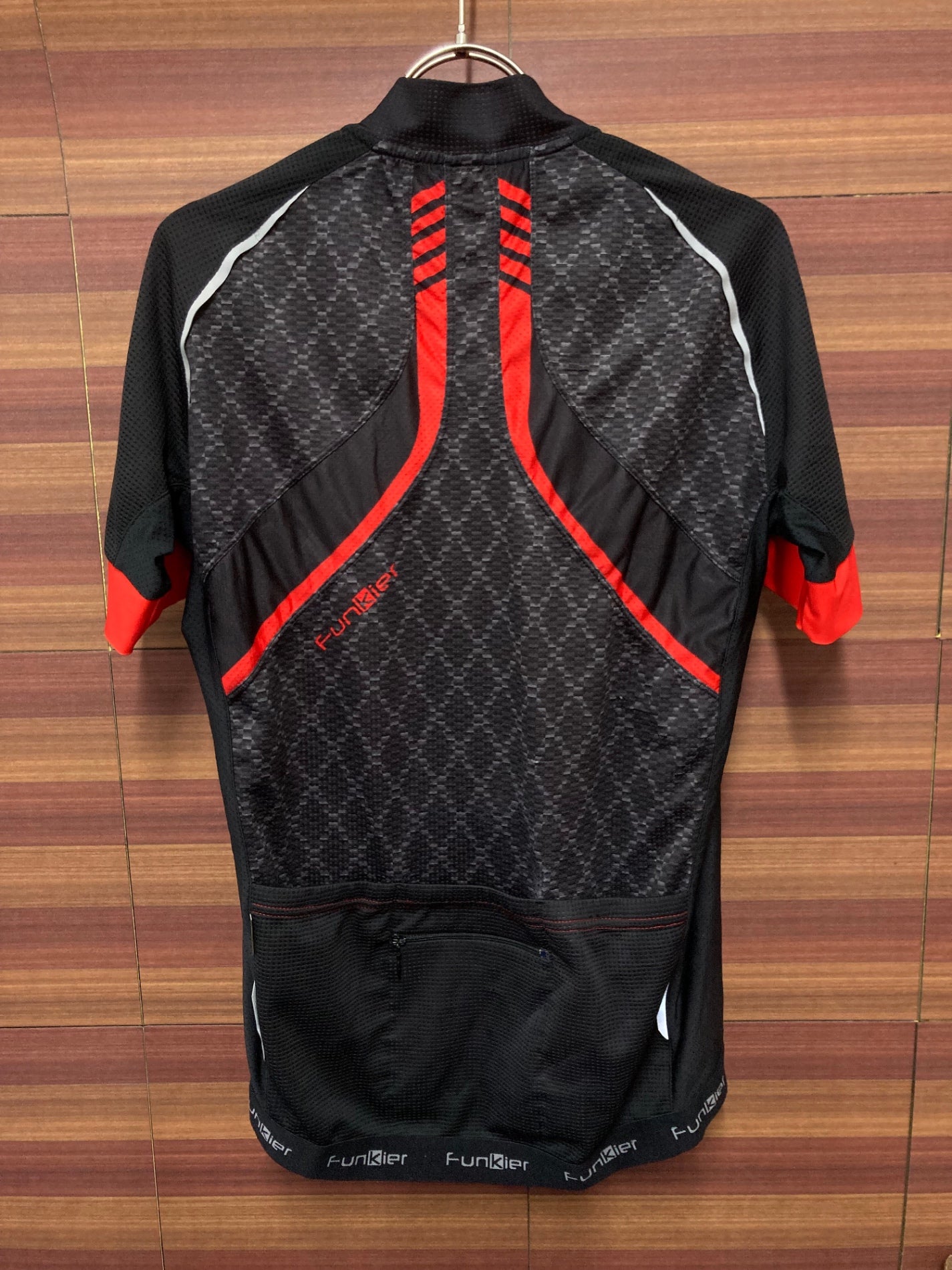 IU826 ファンキアー Fankier 半袖 サイクルジャージ 黒赤 M