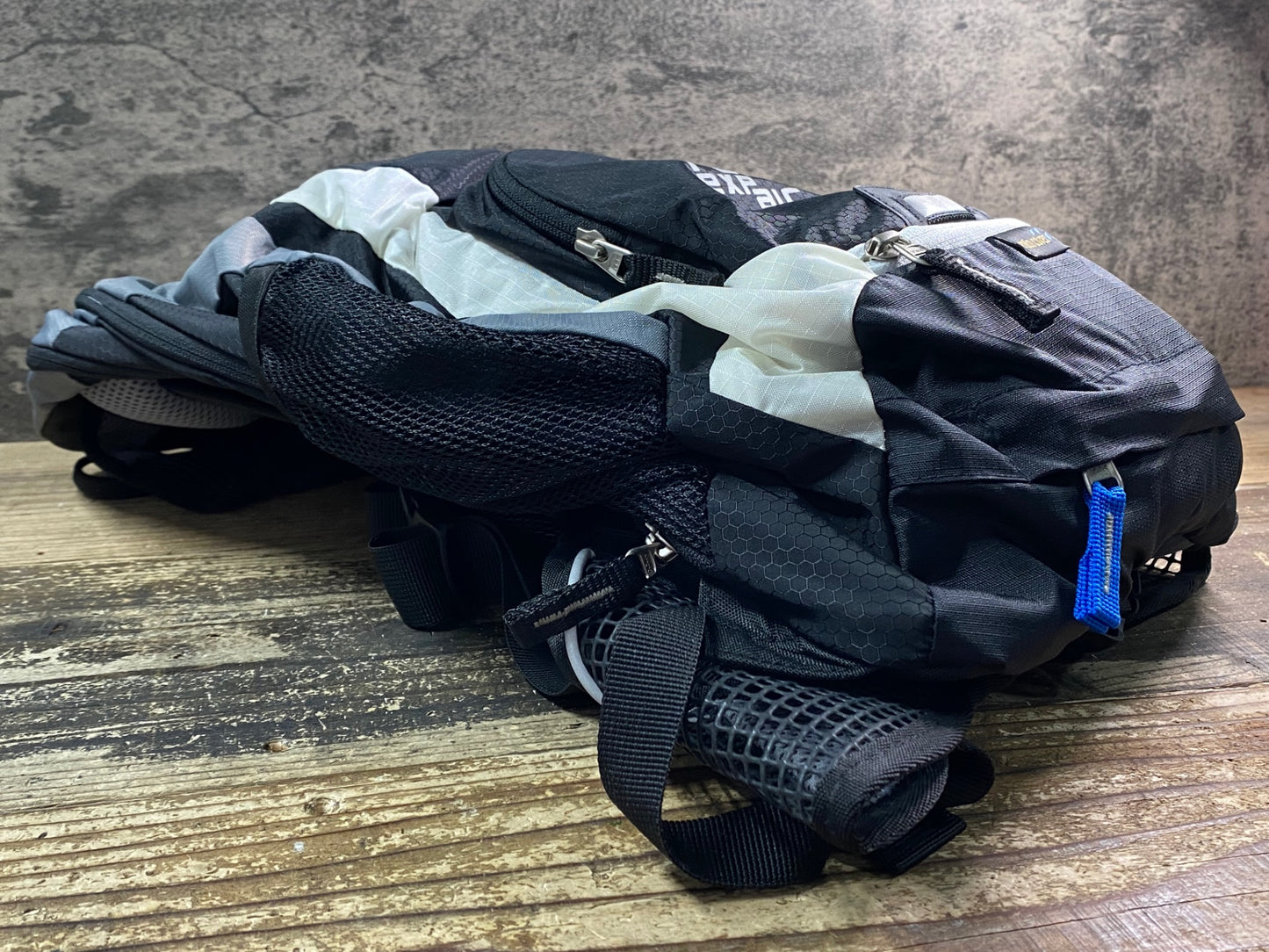 JA810 ドイター deuter race exp air リュック バックパック 黒