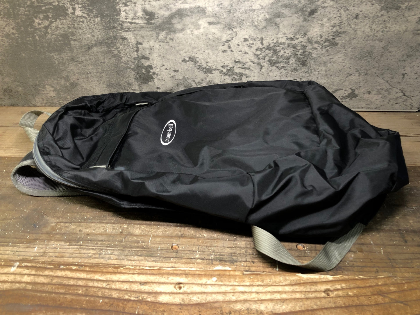 IM470 モンベル mont-bell リュック バックパック 黒