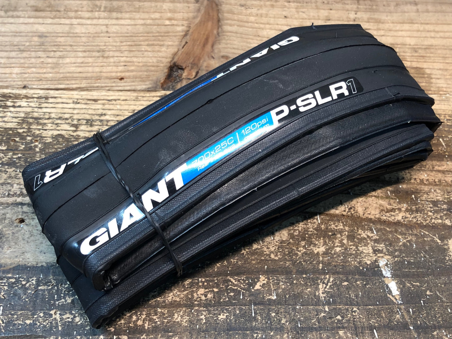 IW075 ジャイアント GIANT P-SLR1 TIRE FRONT 700x25C タイヤ