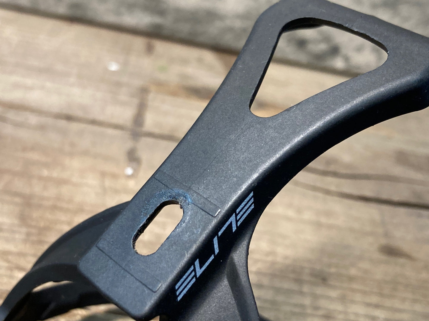 IQ924 エリート ELITE LEGGERO CARBON ボトルケージ 2個セット