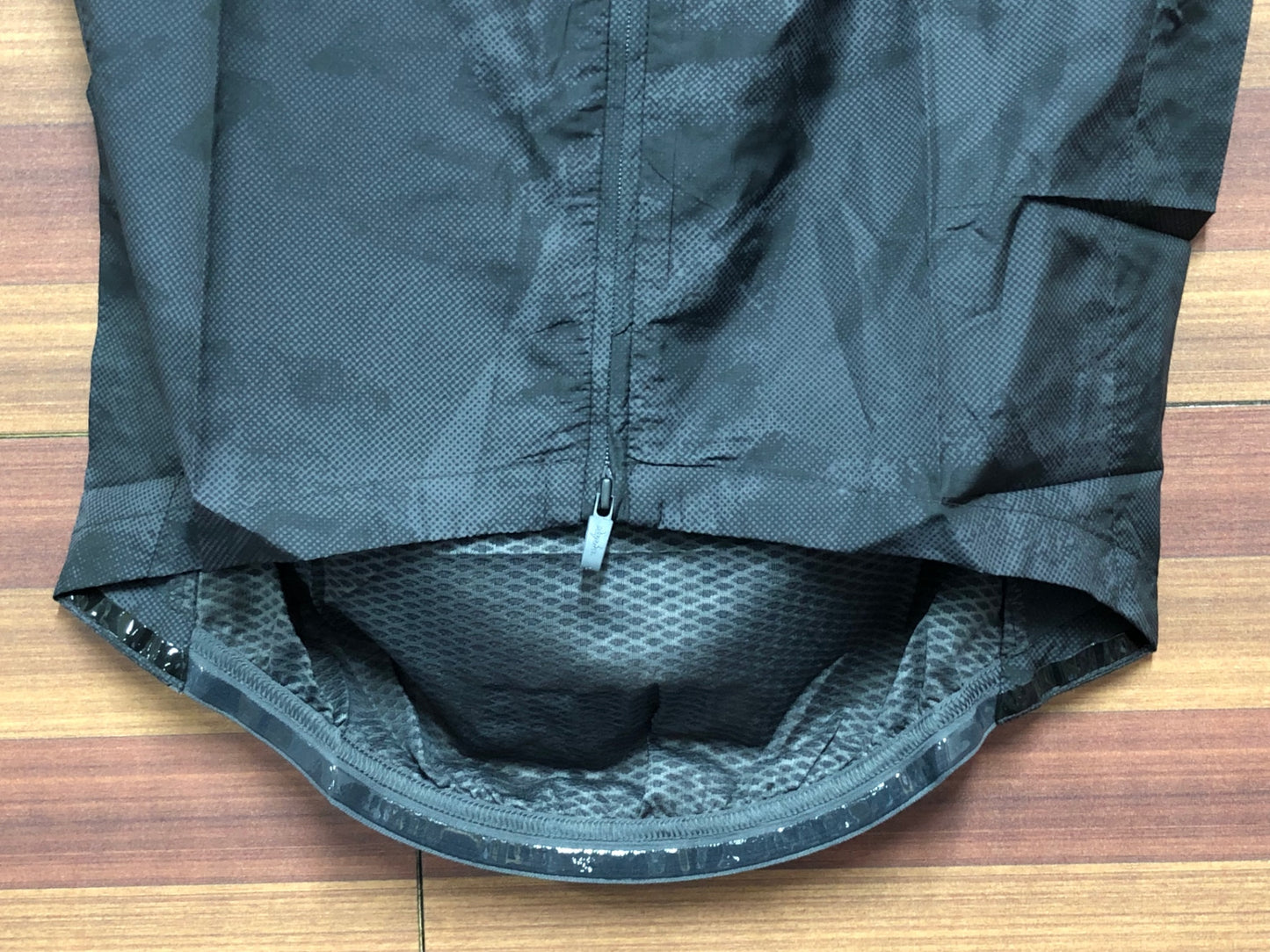 IO644 ラファ Rapha PRO TEAM LIGHTWEGHT 防風 サイクルベスト ジレ M グレー