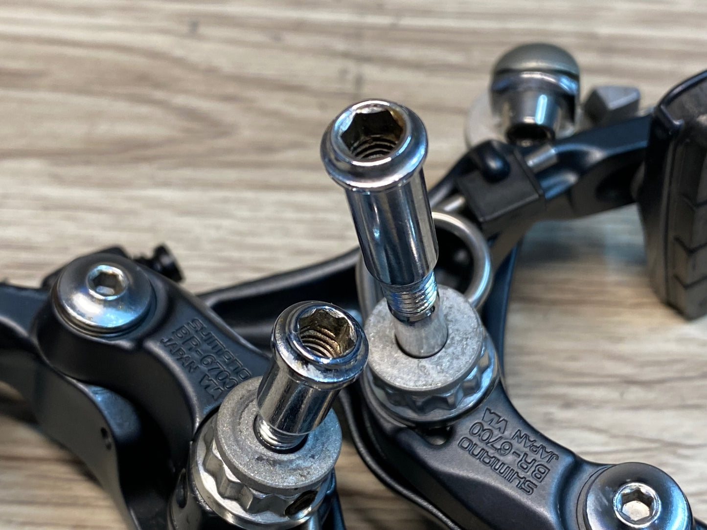 IN321 シマノ SHIMANO アルテグラ ULTEGRA BR-6700 キャリパーブレーキ 前後セット