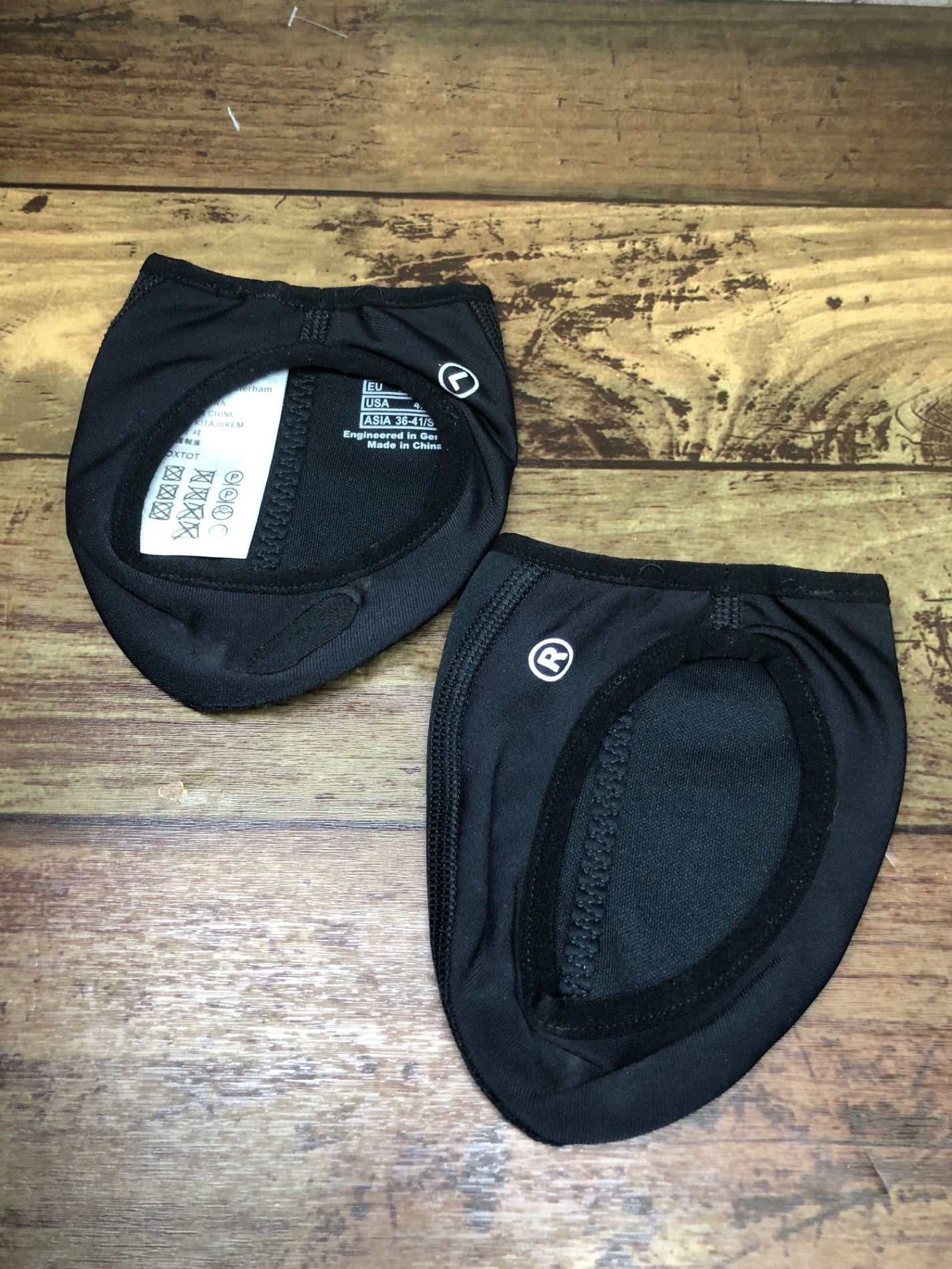 IT327 ゴアバイクウェア GORE BIKE WEAR トゥーカバー 黒 S-M WINDSTOPPER