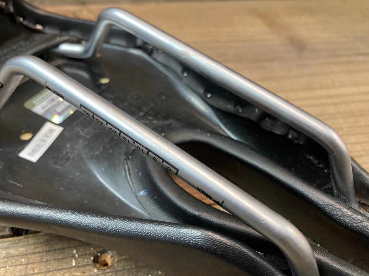 IN148 ISM PS2.0 トライアスロン タイムトライアル TT サドル ブラック CR-MOレール