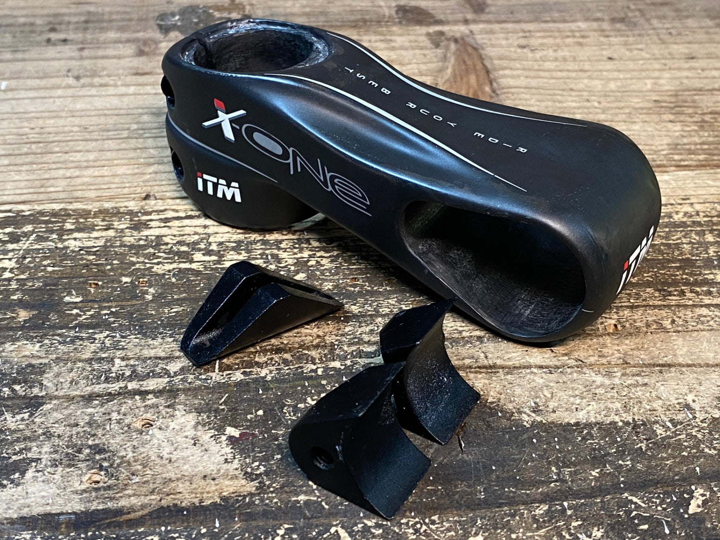 IY303 ITM X-ONE ステム カーボン 90mm Φ31.8 1-1/4 ※コラム側内ガリ傷