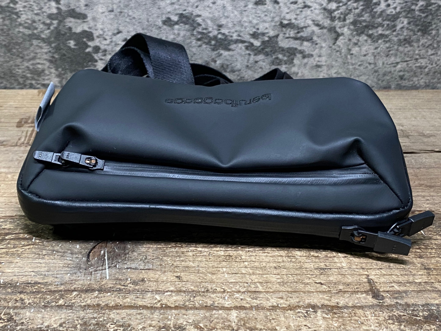 IQ634 ベルーフ BERUF BAGGAGE GEARED ショルダーバッグ