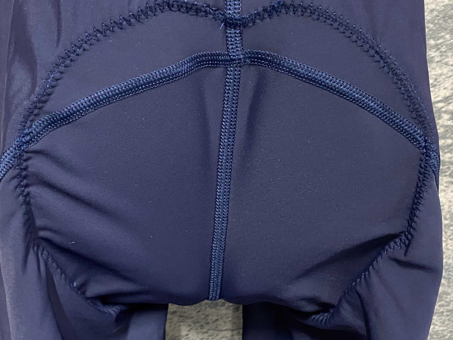 IZ065 リオンドカペルミュール Lion de KAPELMUUR ビブショーツ 濃紺 L