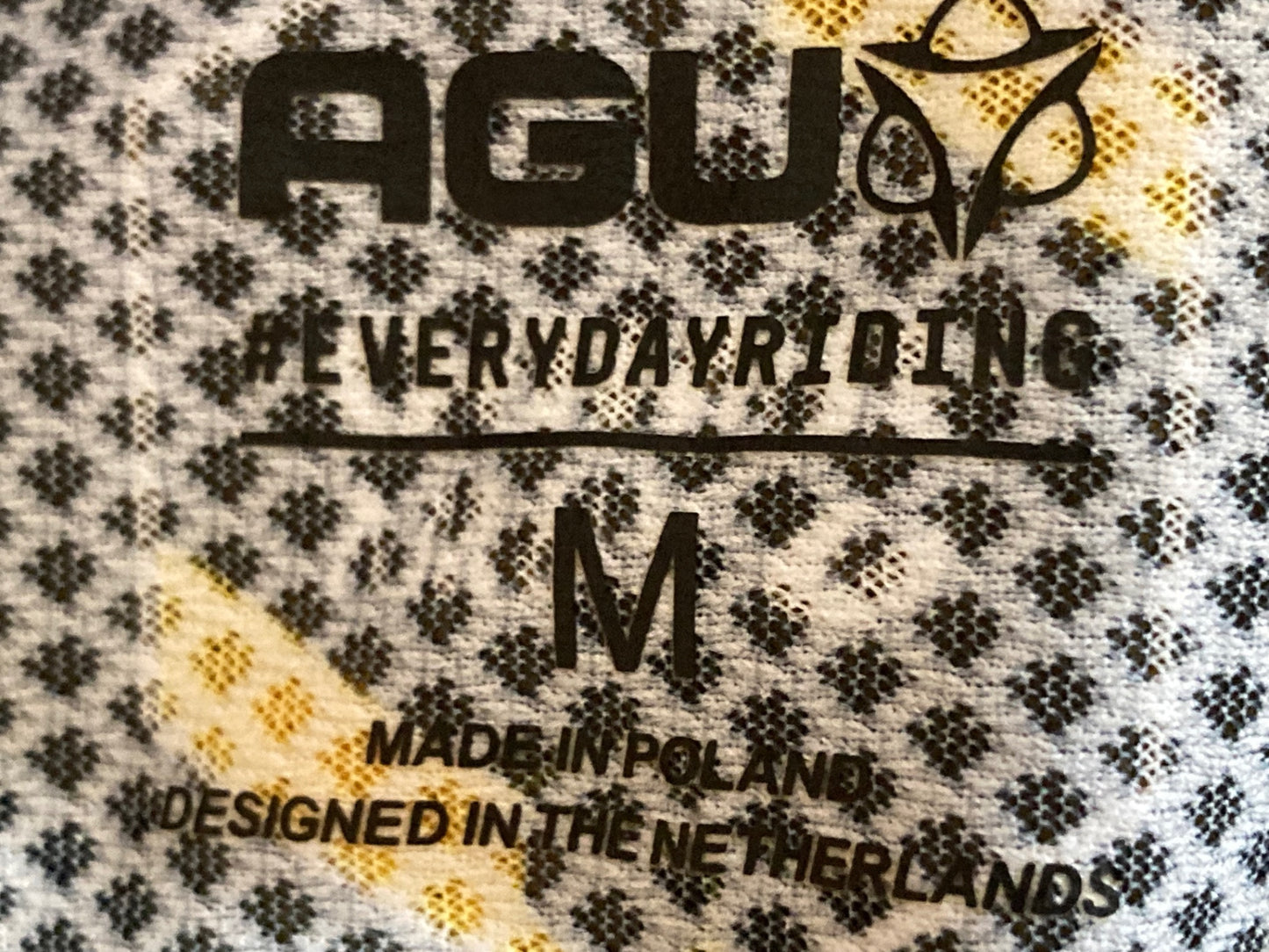 IV351 アグ AGU 半袖 サイクルジャージ 黒 黃 M JUMBO VISMA