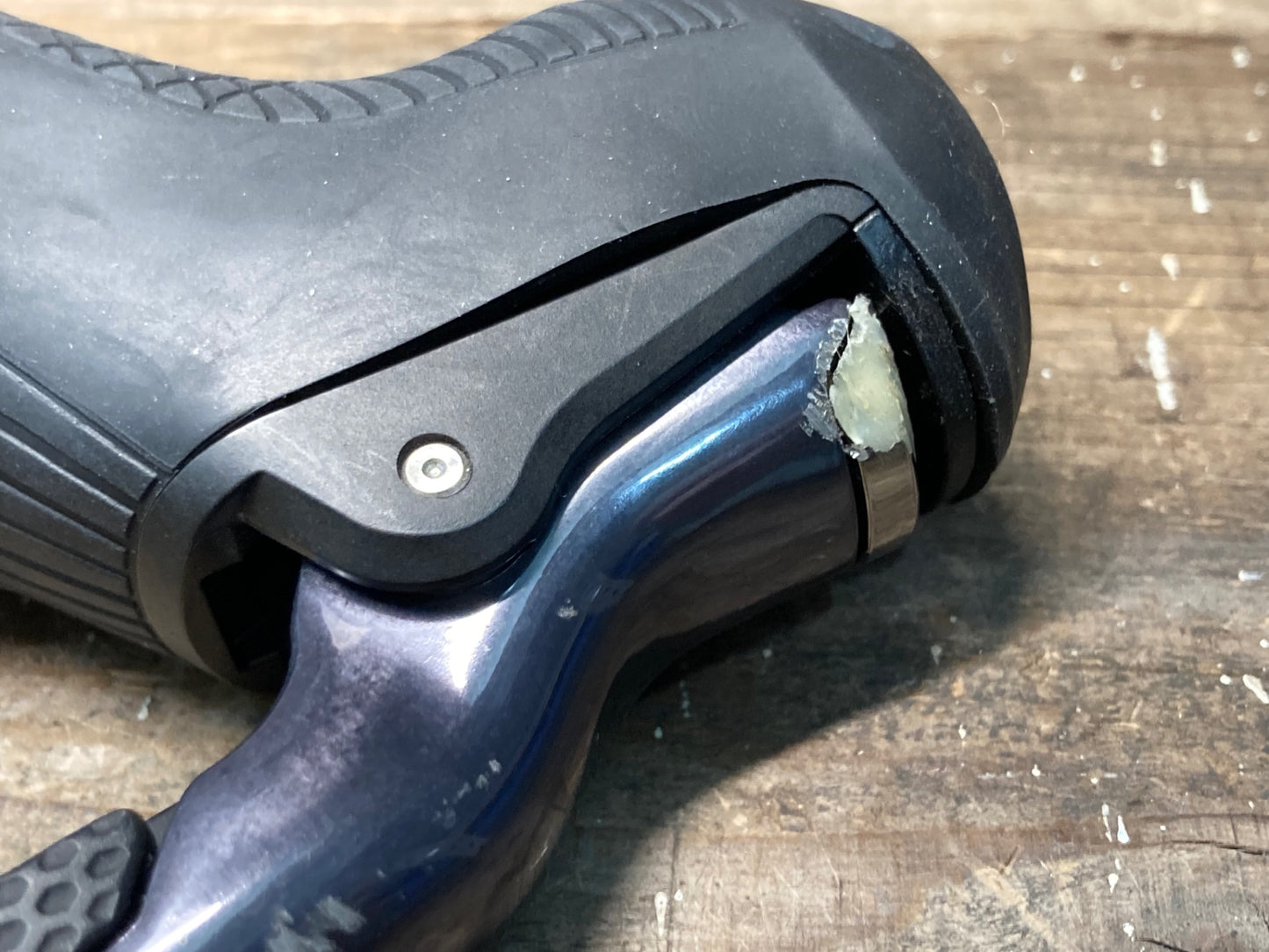 IQ801 シマノ SHIMANO アルテグラ ULTEGRA ST-R8070 右 STIレバー 電動 Di2 油圧 動作確認済 ※ボディひび割れジャンク