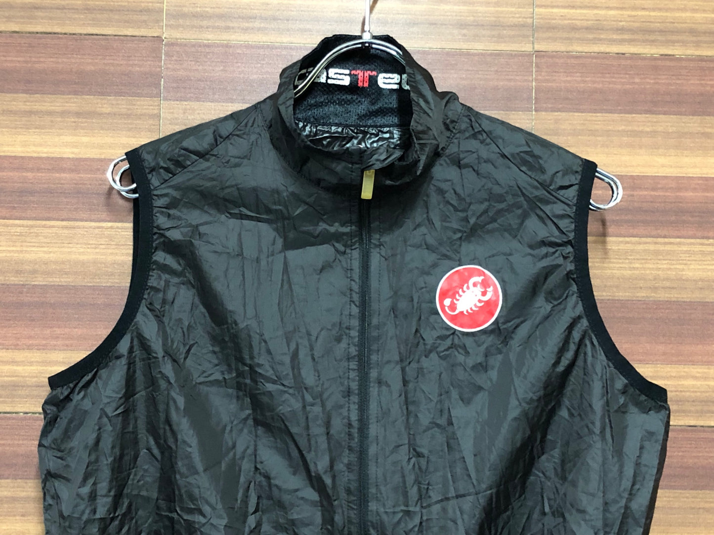 IH654 カステリ CASTELLI ジレ サイクルベスト 黒 M