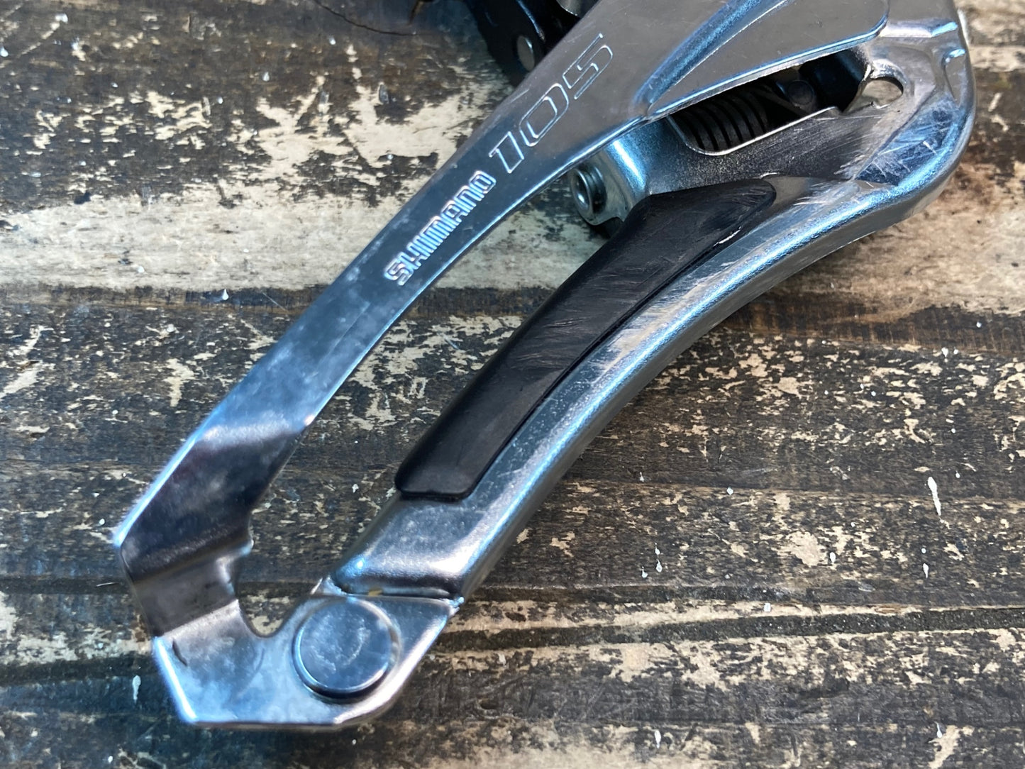 IZ393 シマノ SHIMANO 105 FD-5800 フロントディレイラー 2S 直付