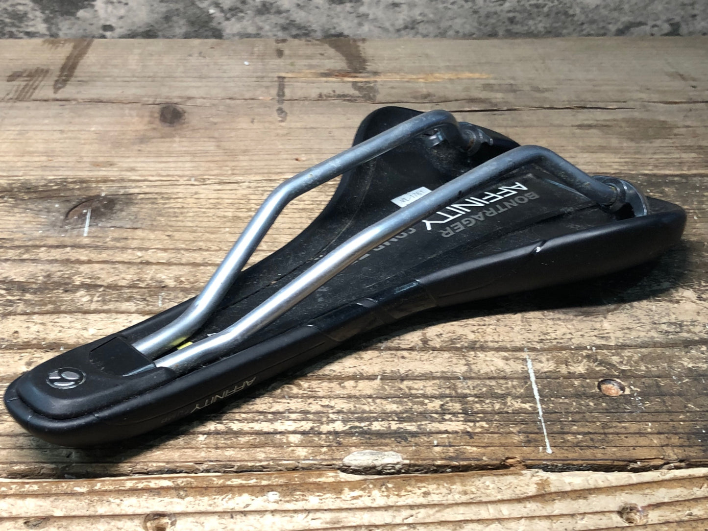 IY671 ボントレガー BONTRAGER AFFINITY COMP サドル 黒 138mm