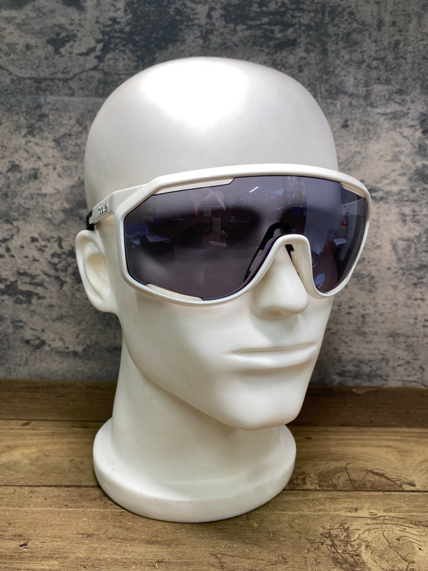 JB339 ボレー bolle CHRONOSHIELD 2 サングラス アイウェア 白