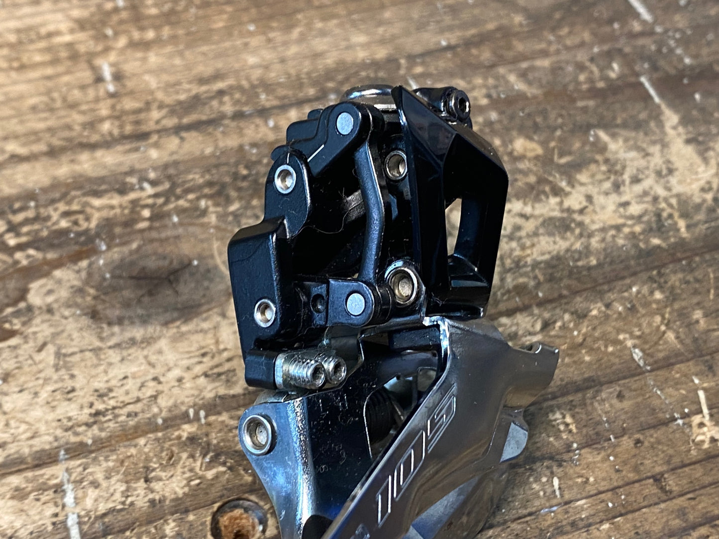 IL029 シマノ SHIMANO 105 FD-R7000 フロントディレイラー 2S 直付け