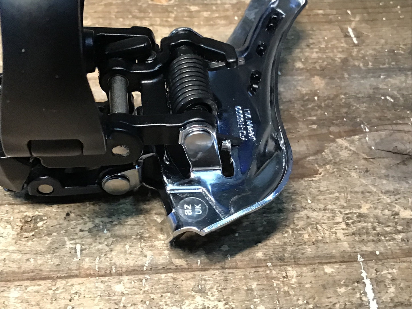 IO987 シマノ SHIMANO アルテグラ ULTEGRA FD-R8000 フロントディレイラー 2S バンド式 Φ31.8