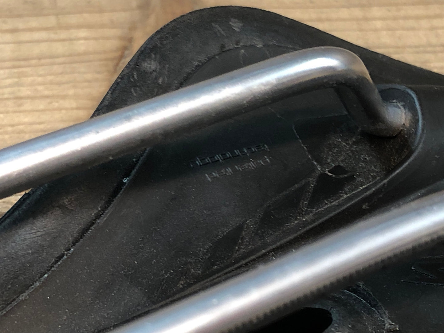 IP417 スペシャライズド SPECIALIZED Power Expert サドル 黒 143mm Hollow Tiレール