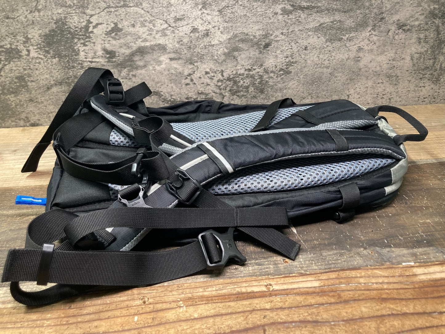 IP033 deuter ドイター CROSS bike 18 バックパック