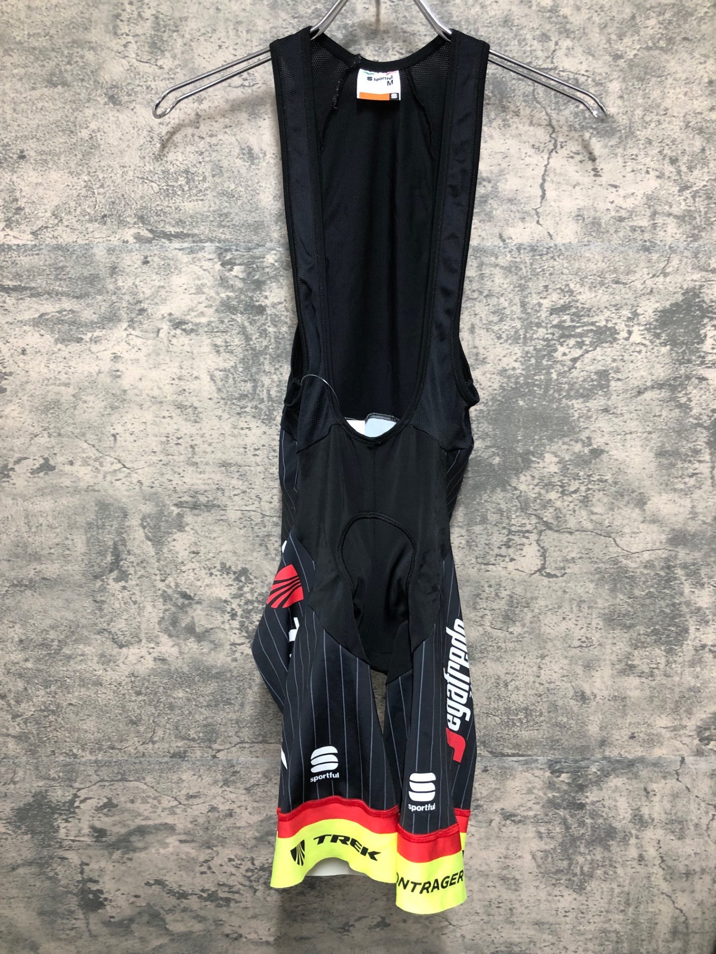 IZ890 スポーツフル sportful ビブショーツ 黒 M TREK Segafredo ※パッド内側汚れ