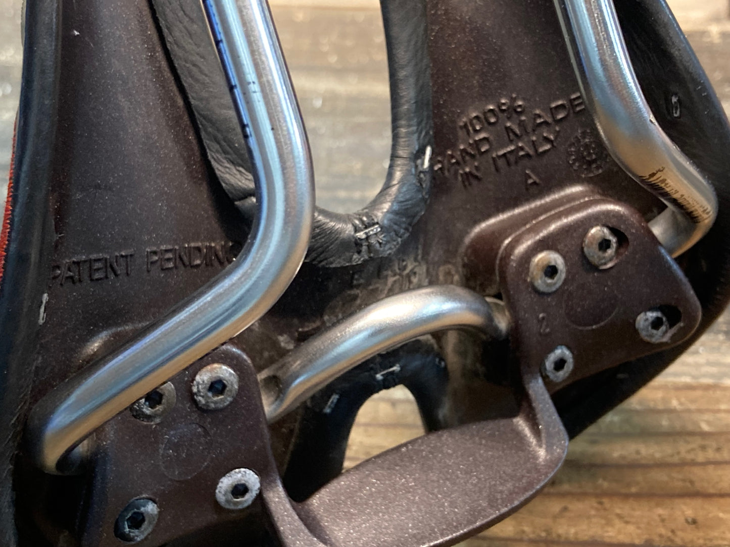 IP276 SELLE SMP composit サドル 黒 inox tubeレール