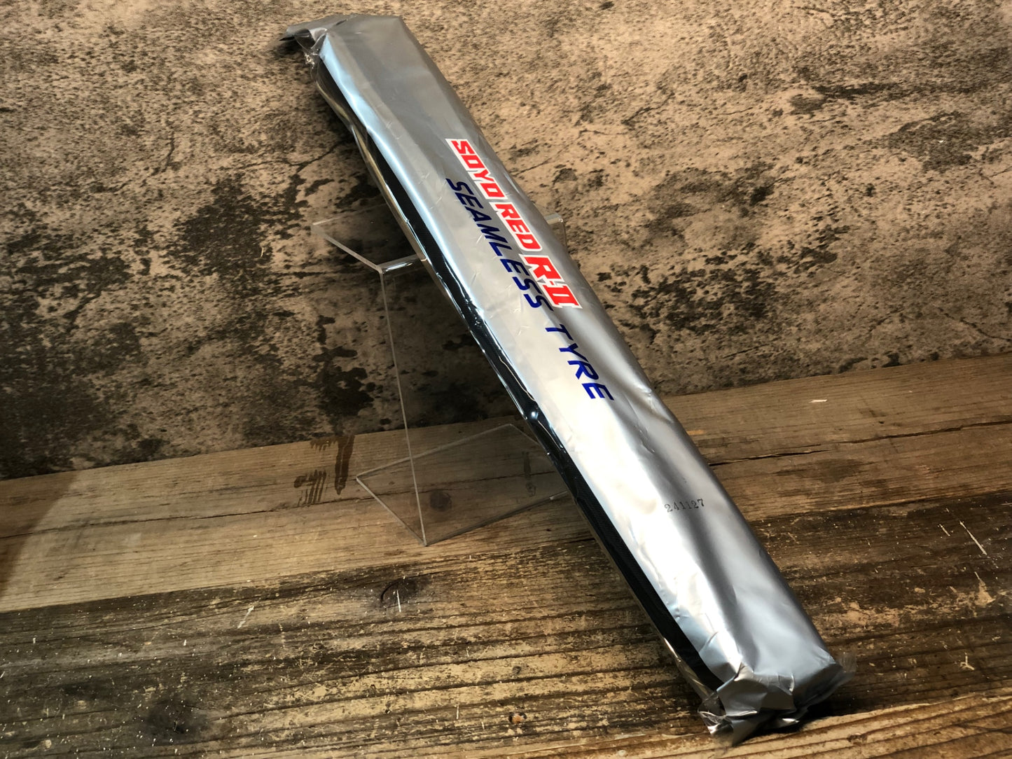 IV395 ソーヨー SOYO シームレス レッド RED R-2 (競輪規格) チューブラータイヤ ※未使用