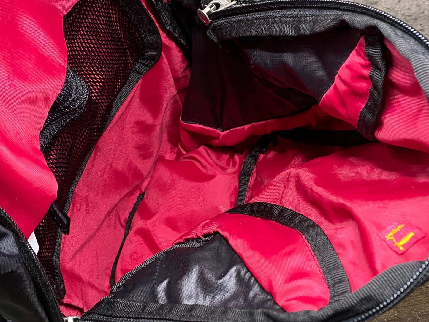 IQ874 ドイター deuter raceX リュック バックパック 黒