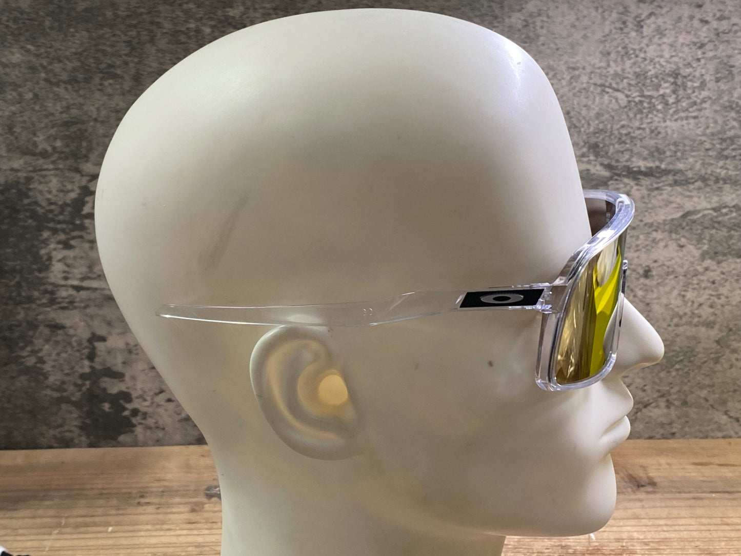 IU397 オークリー OAKLEY SUTRO サングラス アイウェア クリア レンズゴールド ※レンズ傷