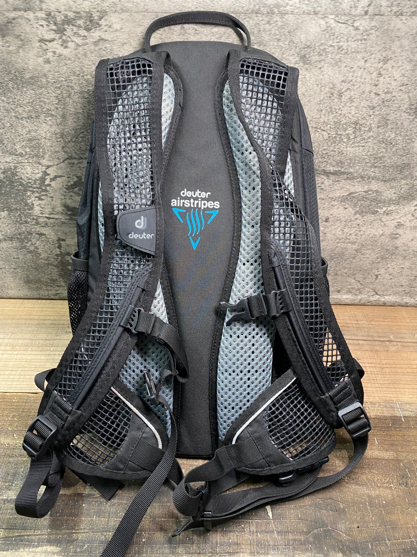 IQ874 ドイター deuter raceX リュック バックパック 黒